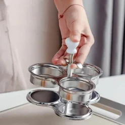 Tom Küche & Esszimmer-Antihaftbeschichteter Eierkocher aus Edelstahl. Müheloses Pochieren von Eiern