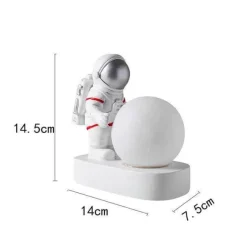 Comfort u0026 Style Beleuchtung-Astronaut Table Lamp - Minimal Resin Design