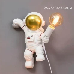 Comfort u0026 Style Beleuchtung-Astronaut Table Lamp - Minimal Resin Design
