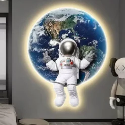 The Decor Haven Beleuchtung-Astronauten-Wandkunstlampe – Verträumtes Weltraumdekorlicht