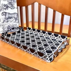 Feast u0026 Flair Küche & Esszimmer-Aufbewahrungstablett aus Rattan – Eleganter Küchen-Organizer aus Acryl