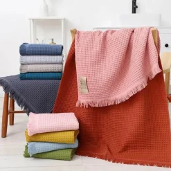 The Blanket Nook Bettzeug-Badetuch mit geometrischer Quaste, schnelltrocknendes Waffelmuster aus Baumwolle, mehrfarbig, 90 x 180 cm
