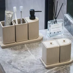 The Bath Nook Badezimmer-Bathroom Accessories Set - Elegant Home Décor Collection