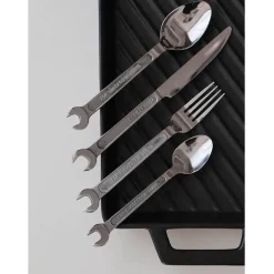 Elegance at the Table Küche & Esszimmer-Besteckset aus Edelstahl – Schraubenschlüssel, Messer, Gabel, Löffel, Küchenutensilien