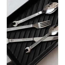 Elegance at the Table Küche & Esszimmer-Besteckset aus Edelstahl – Schraubenschlüssel, Messer, Gabel, Löffel, Küchenutensilien