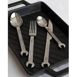 Elegance at the Table Küche & Esszimmer-Besteckset aus Edelstahl – Schraubenschlüssel, Messer, Gabel, Löffel, Küchenutensilien