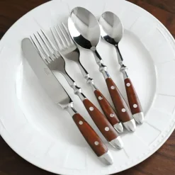 Feast u0026 Flair Küche & Esszimmer-Besteckset mit Holzmaserung – 5-teiliges Geschirrset mit Nietengriff