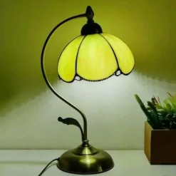 Bright Accents Beleuchtung-Böhmische Rosen-Tischlampe – floraler Wohndekor-Akzent