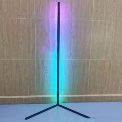 Willow u0026 Whim Beleuchtung-Bluetooth LED Gaming Stehlampe – Ambientelicht für Gaming-Setup