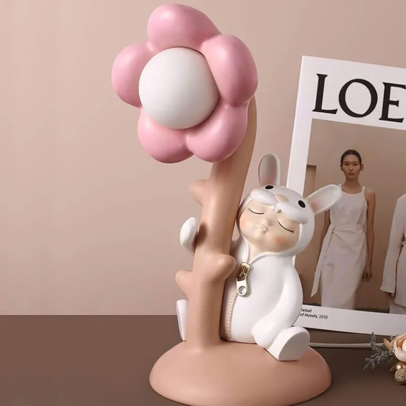 Bright Accents Beleuchtung-Blumenhasen-Tischlampe – Dekorative Harzleuchte