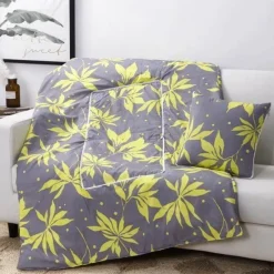 Plush Perch Bettzeug-Bunte Cartoon-Kissendecke - 2-in-1-Plüschüberwurf