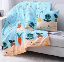 Plush Perch Bettzeug-Bunte Cartoon-Kissendecke - 2-in-1-Plüschüberwurf