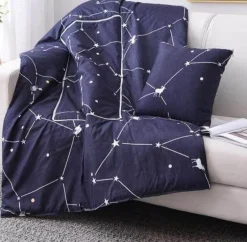 Plush Perch Bettzeug-Bunte Cartoon-Kissendecke - 2-in-1-Plüschüberwurf