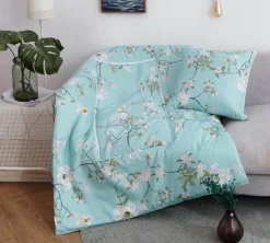 Plush Perch Bettzeug-Bunte Cartoon-Kissendecke - 2-in-1-Plüschüberwurf