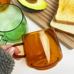 Tom Küche & Esszimmer-Bunter, hitzebeständiger Kaffeebecher aus Glas – langlebige Tasse für Tee, Saft, Milch