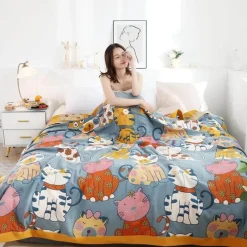 Wrap u0026 Relax Bettzeug-Cartoon-Katzen-Steppdecke – Sommerdecke aus 100 % Baumwolle