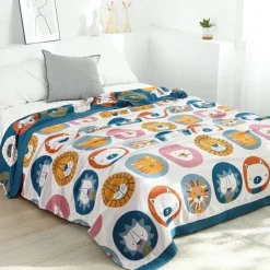 Wrap u0026 Relax Bettzeug-Cartoon-Katzen-Steppdecke – Sommerdecke aus 100 % Baumwolle
