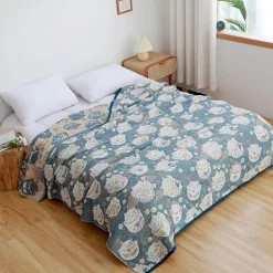 Wrap u0026 Relax Bettzeug-Cartoon-Katzen-Steppdecke – Sommerdecke aus 100 % Baumwolle