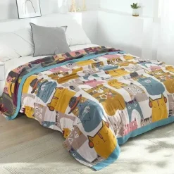 Wrap u0026 Relax Bettzeug-Cartoon-Katzen-Steppdecke – Sommerdecke aus 100 % Baumwolle