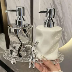 The Bath Nook Badezimmer-Ceramic Soap Dispenser - Creative Bathroom Decor
