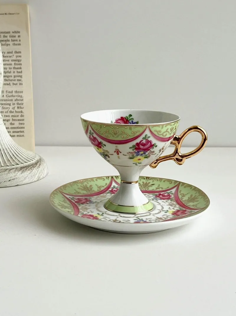 Elegance at the Table Küche & Esszimmer-Court Style Latte Cappuccino-Tassen-Set mit Untertasse – Elegantes Teetassen-Set