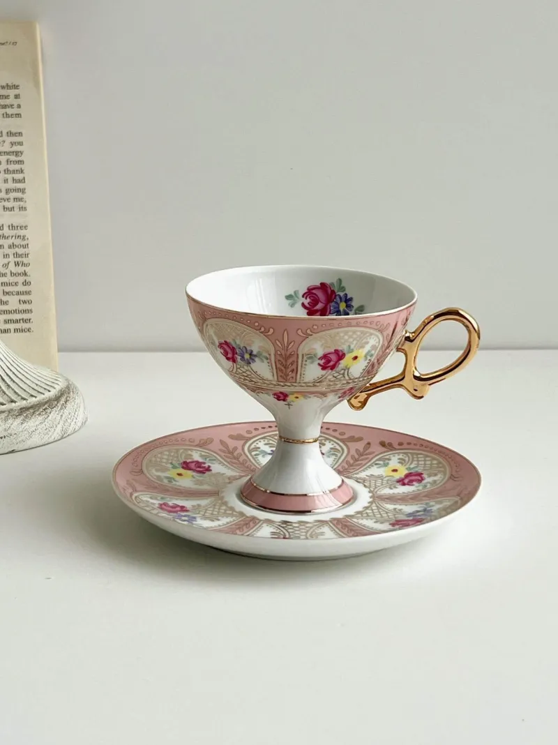 Elegance at the Table Küche & Esszimmer-Court Style Latte Cappuccino-Tassen-Set mit Untertasse – Elegantes Teetassen-Set