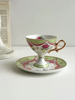 Elegance at the Table Küche & Esszimmer-Court Style Latte Cappuccino-Tassen-Set mit Untertasse – Elegantes Teetassen-Set