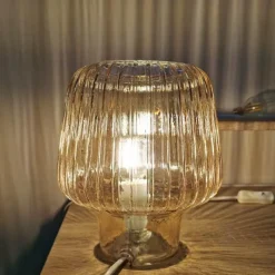 Bright Accents Beleuchtung-Dekorative Tischlampe aus gehämmertem Glas – stilvolle Beleuchtungsvorrichtung