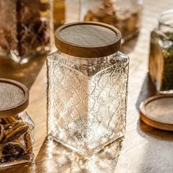 Cozy Nest Decor Küche & Esszimmer-Dekoratives Vorratsglas aus Glas – quadratischer Küchen-Organizer mit Prägung