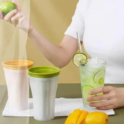 The Culinary Kit Küche & Esszimmer-Doppelschichtiger Eiswürfelbereiter-Becher - DIY-Smoothie-Maker