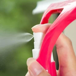 The Blissful Bath Badezimmer-Doppelseitige Fensterreinigungsbürste – Effizienter Wassersprüh-Glasreiniger