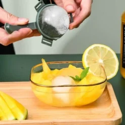 The Cozy Mug Küche & Esszimmer-Eiswürfelbereiter mit großer Kugel - Eisballform