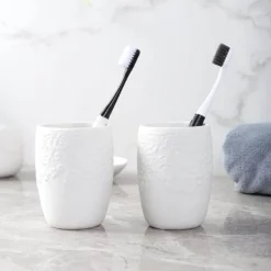 The Bath Nook Badezimmer-Elegant Ceramic Bathroom Set - Embossed Bath Accessories