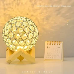 Illuminate Home Beleuchtung-Elegante Glas-Schreibtischlampe - Hohlkristall-Tischleuchte