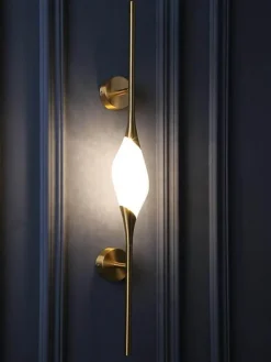 Glow Haven Beleuchtung-Elegante Kristall-Wandleuchte - Scepter Design Lighting