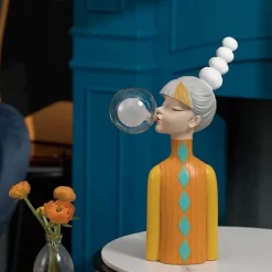 The Light Loft Beleuchtung-Elegante Tischlampe aus Kunstharz – Charmante Wohndekoration für Mädchen