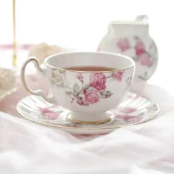 Feast u0026 Flair Küche & Esszimmer-Elegantes Royal Rose Teeservice - Teekanne, Teetassen, Milchkännchen, Zuckerdose, Untertasse