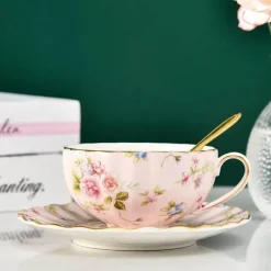 Feast Essentials Küche & Esszimmer-Elegantes Teetassen-Set mit Blumenmotiv – inklusive Löffel und Untertasse