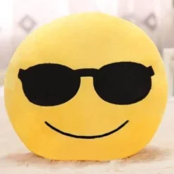 Plush Perch Bettzeug-Emoji-Kissen – Komplettes Set mit dekorativen Kissen