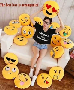 Plush Perch Bettzeug-Emoji-Kissen – Komplettes Set mit dekorativen Kissen