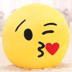 Plush Perch Bettzeug-Emoji-Kissen – Komplettes Set mit dekorativen Kissen