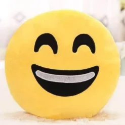 Plush Perch Bettzeug-Emoji-Kissen – Komplettes Set mit dekorativen Kissen