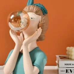 Glow u0026 Shade Beleuchtung-Entzückende Mädchenfigur aus Kunstharz – niedlicher Akzent für die Inneneinrichtung