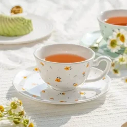 Plates u0026 More Küche & Esszimmer-Espressotassen-Set aus Keramik – Hochwertige Tassen mit Untertasse und Löffel