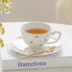 Plates u0026 More Küche & Esszimmer-Espressotassen-Set aus Keramik – Hochwertige Tassen mit Untertasse und Löffel