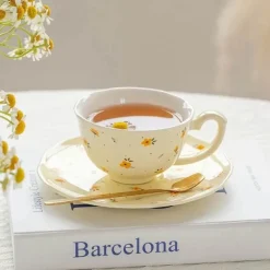 Plates u0026 More Küche & Esszimmer-Espressotassen-Set aus Keramik – Hochwertige Tassen mit Untertasse und Löffel