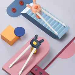 Kinder Little Nest Kinderwagen & Zubehör|Küche & Esszimmer-Essstäbchen zum Üben – Lustige Lernutensilien für Kinder