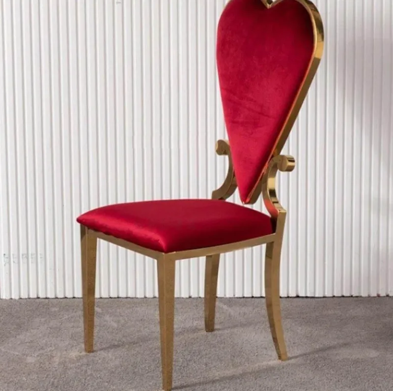 Cozy Living Möbel-Esszimmerstuhl aus Edelstahl – Luxuriöses Spielkartendesign