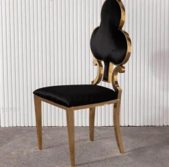 Cozy Living Möbel-Esszimmerstuhl aus Edelstahl – Luxuriöses Spielkartendesign