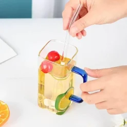 Plates u0026 More Küche & Esszimmer-Farbige Glasbecher mit Strohhalm – Lustiges Trinkgeschirr-Set